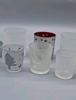 8 Stück Teelichthalter Weihnachten Glas Milchglas oder Silberfarbe als Set - Essen