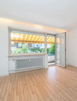 Schwabing: Helle 1-Zimmer-Wohnung im 3. OG mit TG, separater Küche und Südbalkon in Innenhoflage! - München