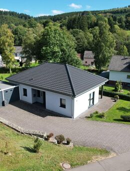 Modernes Einfamilienhaus in Gondenbrett – Baujahr 2019, sofort bezugsfertig - Gondenbrett