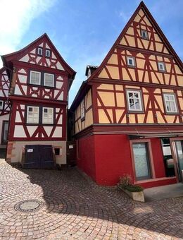 Fachwerkensemble mit besonderem Charme und seriöser Mieteinnahme - Klingenberg (Main)