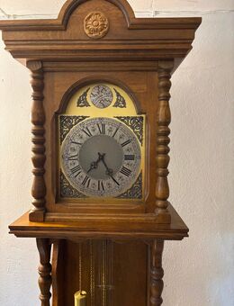 Standuhr Kirche - klassische Eleganz Handarbeit/Gedrechselt - Quakenbrück