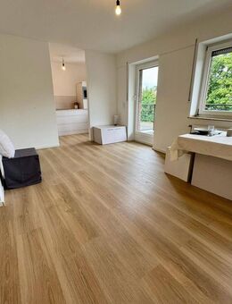 Provisionsfrei - Sanierte 1 Zimmer Wohnung mit Balkon + TG in super Lage - Münster