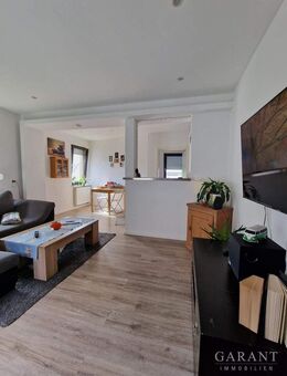 Sichere Kapitalanlage - modernisiertes Dreifamilienhaus mit historischem Flair - Helmstadt-Bargen