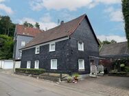 Ein Haus mit Geschichte! Renoviertes Fachwerkhaus mit Garage in zentraler Lage von Dieringhausen! - Gummersbach