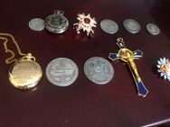 Sammlung Medal Munze Brosche Uhr preis 25 Euro pro Dinge Kistenlos Versand aus Dresden - München