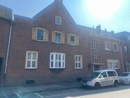 Attraktives 4-Familienhaus in Emmerich am Rhein - Solide Kapitalanlage mit Ausbaupotenzial! - Emmerich (Rhein)
