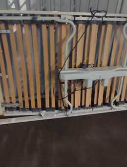Lattenrost 200cm x 100 cm mit Elektromoren . Komplett mit Ferbdienungen " - Aichach