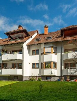 Charmante 2-Zimmer-Wohnung mit Balkon und Garage in ruhiger Lage - Radolfzell (Bodensee)