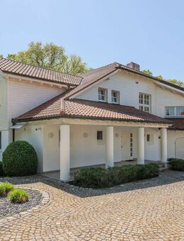 Am See zuhause - Stilvolle Villa mit Privatsphäre, Pool und Premium-Ausstattung - Inning (Ammersee)
