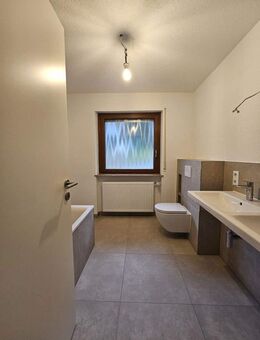 ohne Provision - Reihenhaus in Seelbach mit 5 Zimmern, Garage und Gartenanteil - Seelbach (Baden-Württemberg)