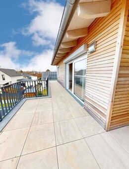 Penthouse mit beeindruckender Dachterrasse - Moderner Neubau in ruhiger Lage nahe Straubing - Oberschneiding