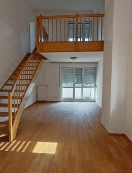 3 Zimmer Maisonette / Galeriewohnung im Regensburger Westen - Regensburg