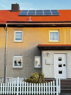 Gepflegtes Reihenmittelhaus in Alt Ruppin mit Garten und Garage