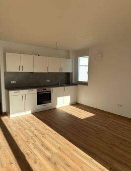 2 Zimmer Wohnung im Erdgeschoss in Kemnath mit Terrasse u. EBK - Kemnath