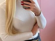 🥰👅🐔🐽🌹ich bin ein rassiges, heißes Girl, welches gerne verwöhnt und natürlich auch verwöhnt werden will. Ich mag auch gerne reife Männer.🥰👅🐔🐽🌹 ich besuche dich zu Hause und im Hotel auch im LKW - München