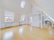 Maisonette Dachgeschosswohnung - aufgeteilt in 2 Einheiten - in einem denkmalgeschützten Altbau - München