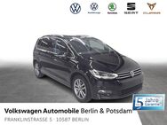 VW Touran, 2.0 TDI Highline, Jahr 2022 - Berlin