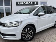 VW Touran, 2.0 TDI United, Jahr 2021 - Königsfeld (Schwarzwald)