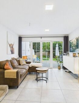 Charmantes Reihenhaus mit großem Grundstück in Düren - Ortsteil Gürzenich - Düren