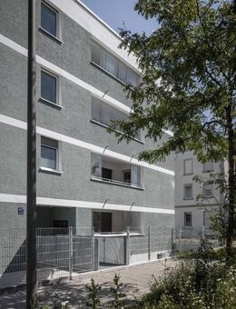 Wir haben ein WG- Zimmer in einer 5er WG frei! Wohnen für Menschen zwischen 18 und 27 Jahren - Augsburg