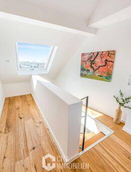 TOP PREIS: Stilvolle 3-Zi.-Maisonette mit Blick aufs Schloss & Stellplatz inklusive - Aschaffenburg