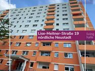 Weitblick auf Halles Skyline - Halle (Saale)