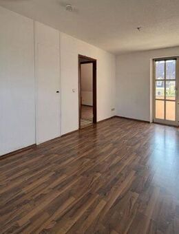 EI6727 Schmucke 3-Zimmerwohnung auf zwei Etagen / Neutraubling - Neutraubling