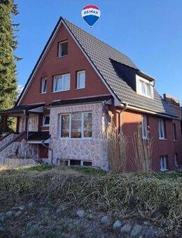 Vielseitiges Mehrfamilienhaus mit Bungalow in Hamburg-Eidelstedt - ideal für Familien & Anleger - Hamburg
