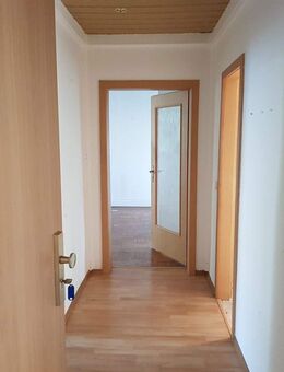 frisch renovierte 3-R.-Whg. für die kleine Familie ab sofort zu vermieten - Eisleben (Lutherstadt)