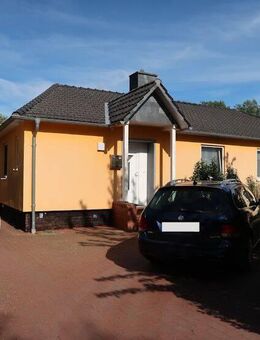 *Bald bezugsfrei*, EFH auf gr. Grundstück in Toplage von Warmsen! - Warmsen