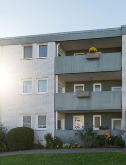 2-Zimmer-Wohnung im Erdgeschoss mit ebenerdiger Dusche und Balkon in Bremerhaven-Lehe! - Bremerhaven