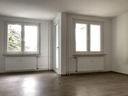 Singles aufgepasst! Renovierte 1-Zimmerwohnung mit Balkon! - Bielefeld