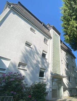 Zwei Mehrfamilienhäuser und eine Gewerbeeinheit in zentraler und ruhiger Lage - Oberursel (Taunus)