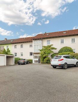 Attraktive 3-Zimmer-Wohnung mit Balkon, Einbauküche und Garage in zentraler Lage Weiden´s - Weiden (Oberpfalz)