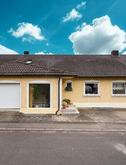 Großzügiges Mehrgenerationenhaus mit traumhaftem Ausblick in Arnstein - Arnstein (Bayern)
