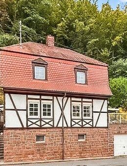 Hochwertig saniertes Einfamilienhaus mit schönem Garten in Randlage von Elmstein - Elmstein