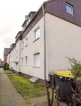 Solide Eigentumswohnung im Dachgeschoss im Herzen von Augustdorf - Augustdorf