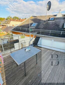 Viel Platz für Ihre Ideen - Einfamilienhaus mit Dachterrasse und Ausbaumöglichkeit - Crimmitschau