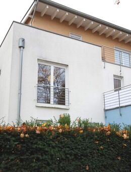 PROVISIONSFREI: Moderne 3-Zimmer-Wohnung mit Balkonidylle, Loggia und Tiefgarage in Hürth-Hermülheim - Hürth