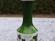 Lichte Vase / Weinlaub / grün / 21 cm / Silberrand / VEB Porzellan / DDR - Zeuthen