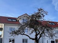 Traumhafte Dachgeschosswohnung mit Blick über die Dächer von Baierbrunn - Baierbrunn