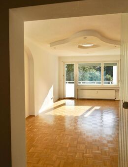 Endlich angekommen! Wunderschöne 3-Zimmer-Wohnung mitten in Wiesbaden und doch im Grünen! - Wiesbaden