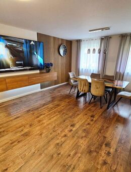 Tolle 4 Zimmer Wohnung in Nürnberg / Glockenhof - Nürnberg