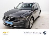 VW Tiguan, 2.0 TDI LIFE Travel Digital, Jahr 2023 - Berlin