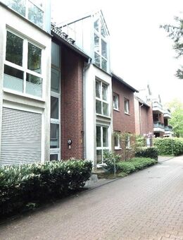 Ideal für junge Paare: große Maisonette-Wohnung mit Sonnenbalkon in Neuss Uedesheim. - Neuss