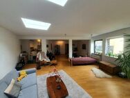 ruhige City-Lage - große Wohnung, Innenhofidylle - München