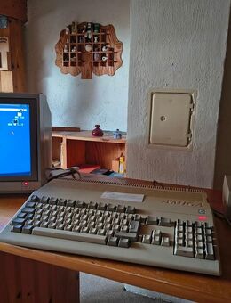 Commodore Amiga 500 PC mit Bildschirm 1084 S - Neubiberg