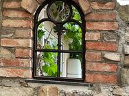Gartenbau Fenster Nische Ruinenmauer gotisch Gussfenster Ziegel Klinker Rückbau steine - Salzatal