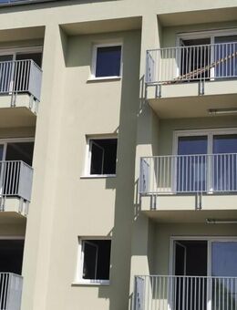 Exklusive 3 Zi. Wohnung mit Südbalkon, barrierefrei bzw. seniorengerecht, mit moderner Einbauküche - Pfarrkirchen