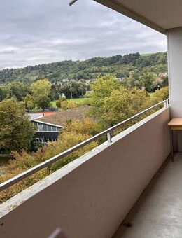 3,5 % Rendite! Vermietetes 1-Zi. Apt. mit West-Balkon Nähe der Donau im Rgbger Westen - Regensburg